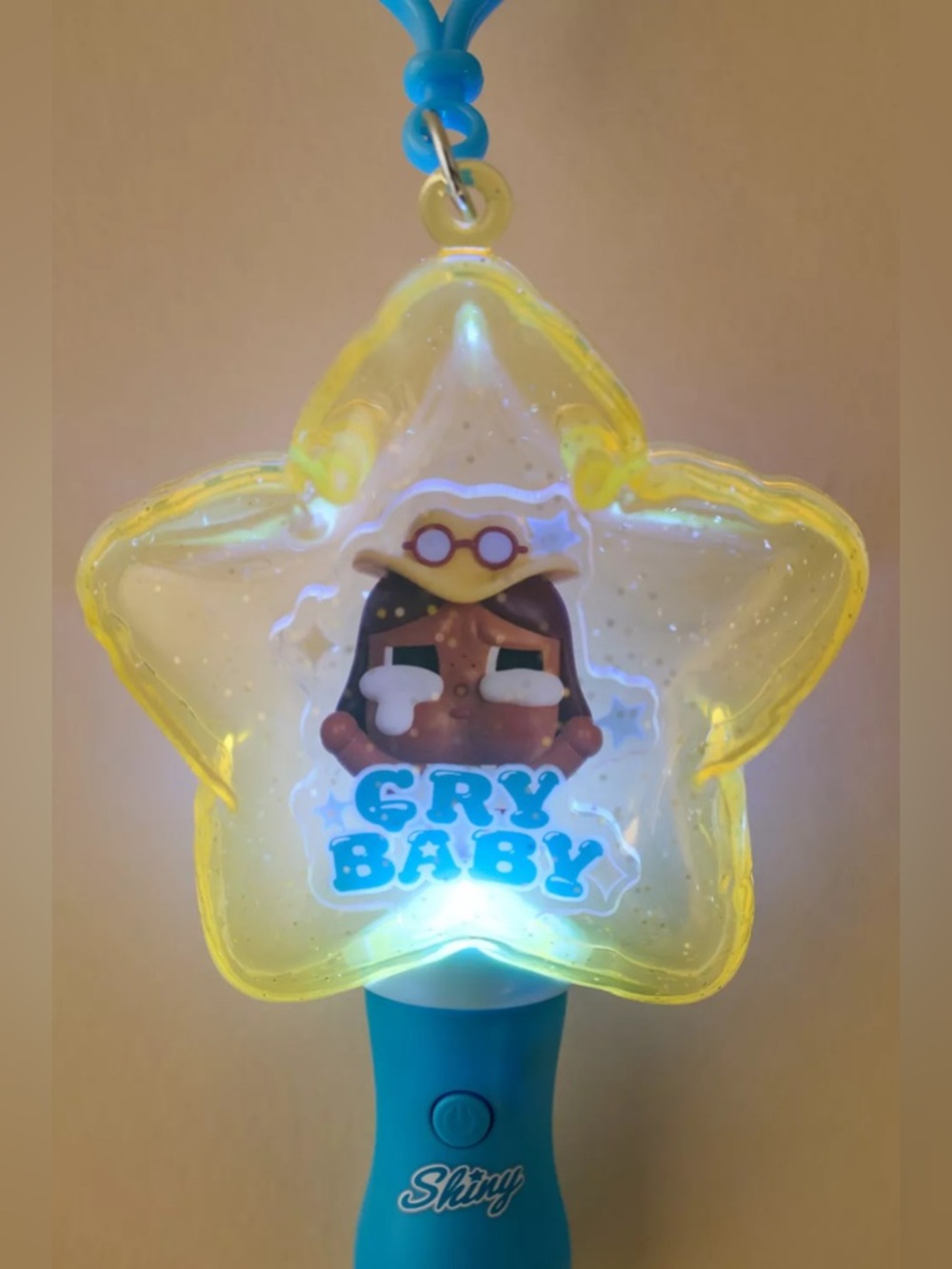 POP MART CRYBABY Shiny Shiny Series Luminous Blind Box Pendant Keychain BagCharm - Picture 3 of 5
